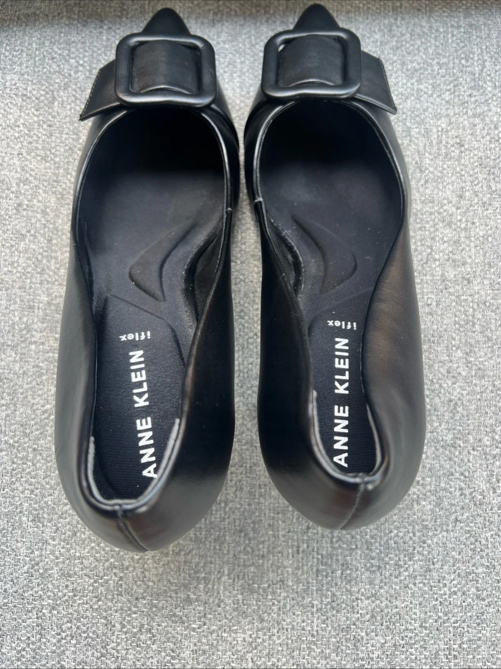 Anne Klein iFlex Bentley Black Leather Pointed Toe Buckle BlockHeel Pumps Sz 8.5